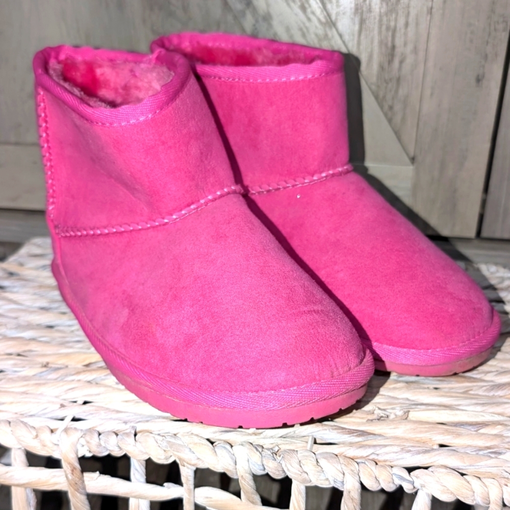 The Children's Place Pink Plush Boots -Sz 5